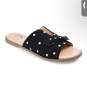 Journee Collection Women’s Lillian Slides sandals 🩴 size 7.50 and 8.
